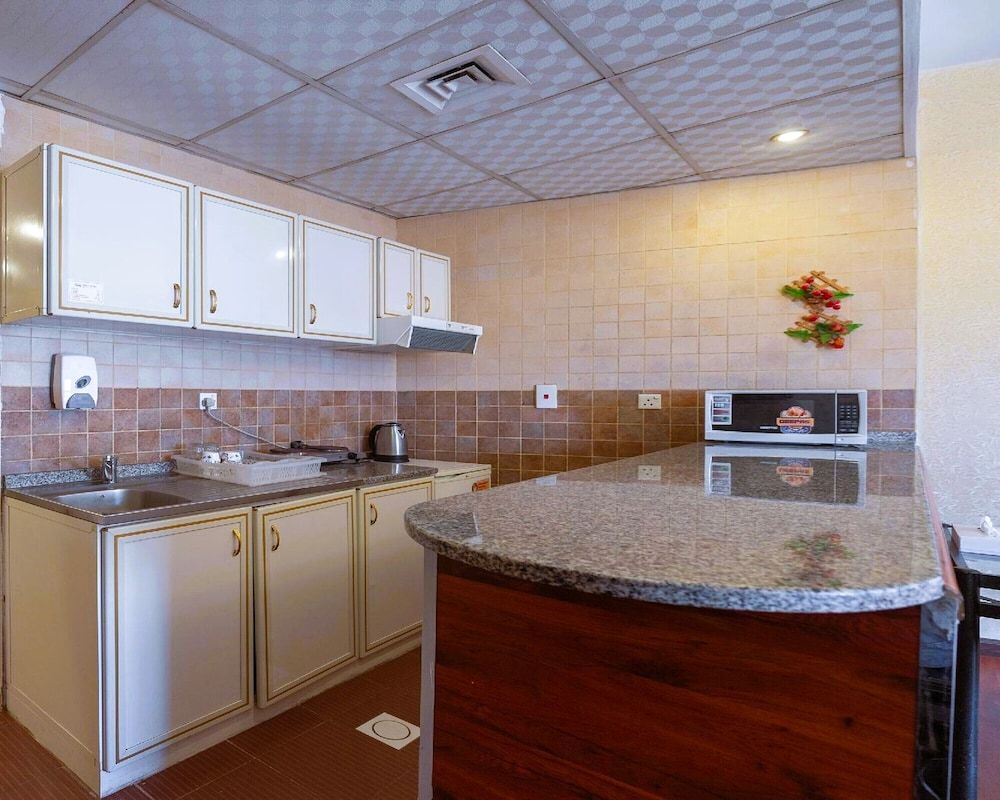 undefined Hafez Hotel Apartments 6