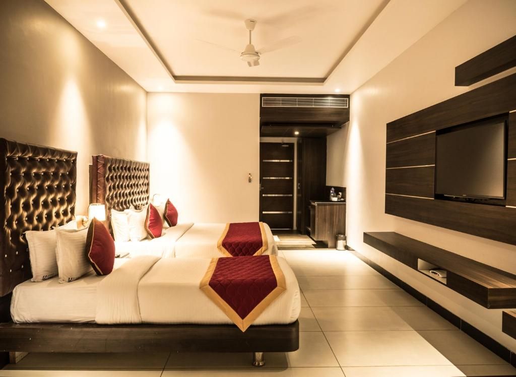 Maryland Church View Suites - A Bergamont Hotel,Velankanni Deluxe Triple Room 2