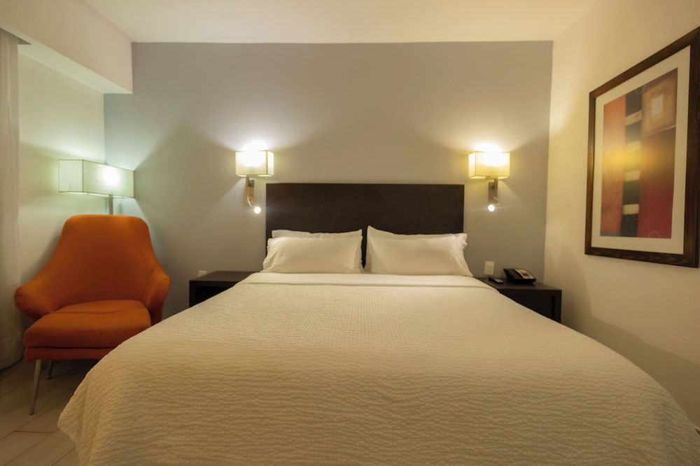 Fiesta Inn Nogales Standard Room 4