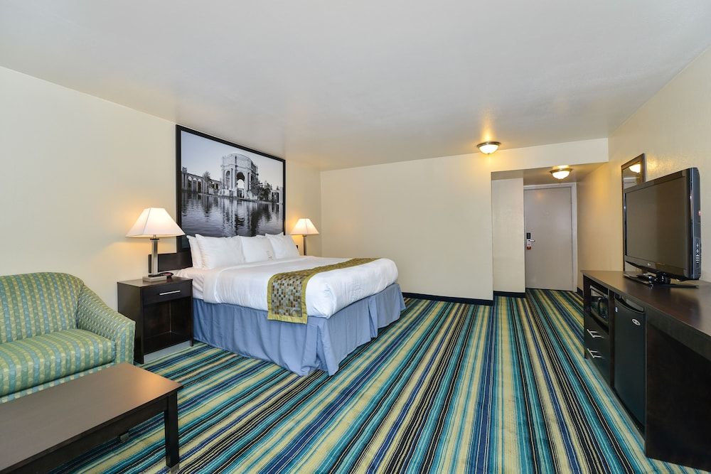 Suite, 1 King Bed, Non Smoking
