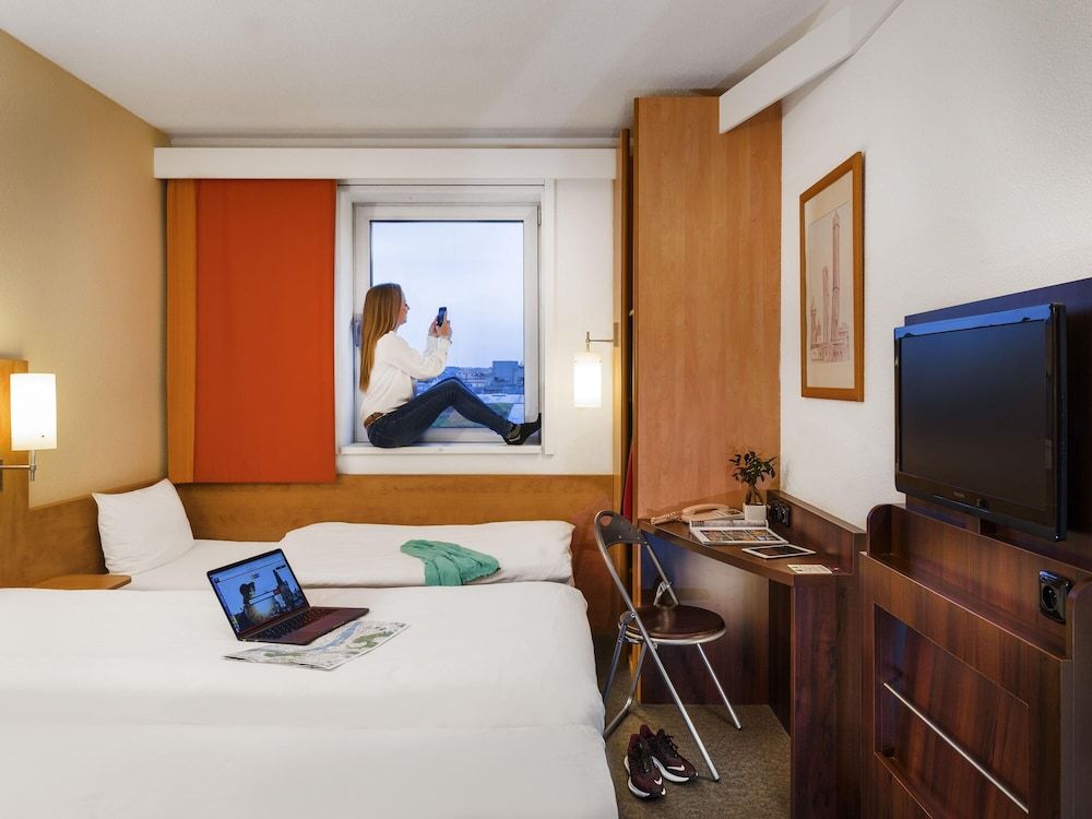 undefined ibis Praha Mala Strana 10