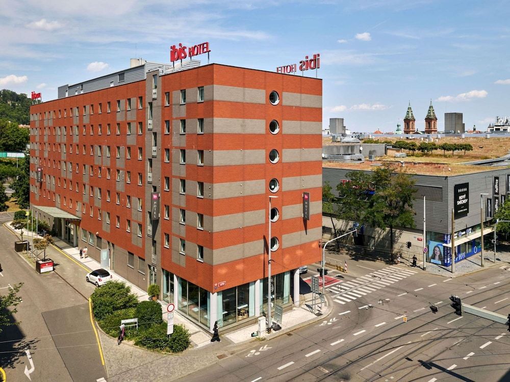undefined ibis Praha Mala Strana 2