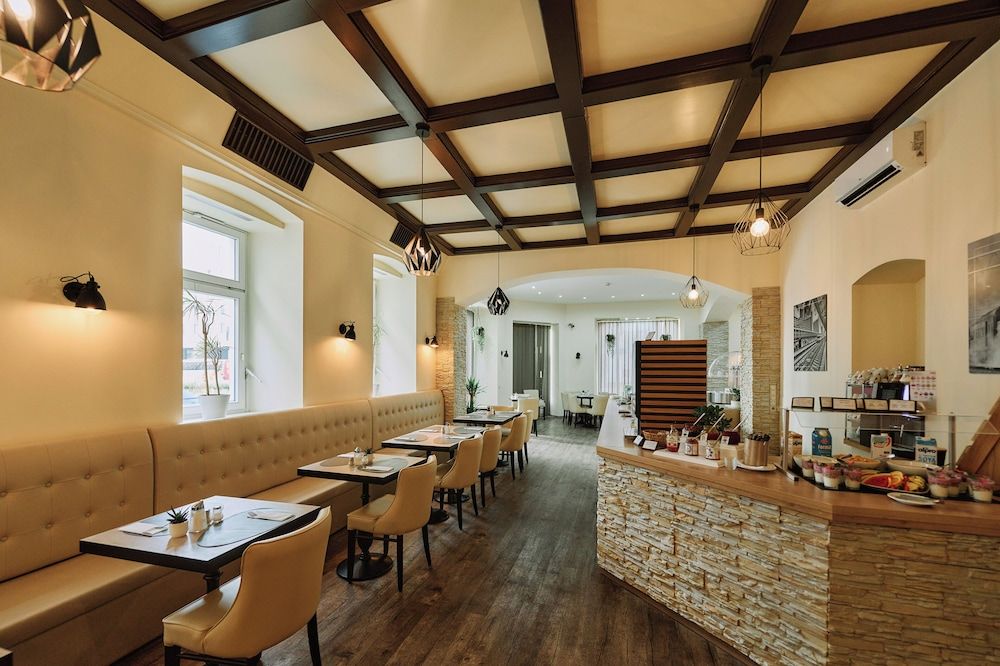 undefined Hotel Westbahn 9