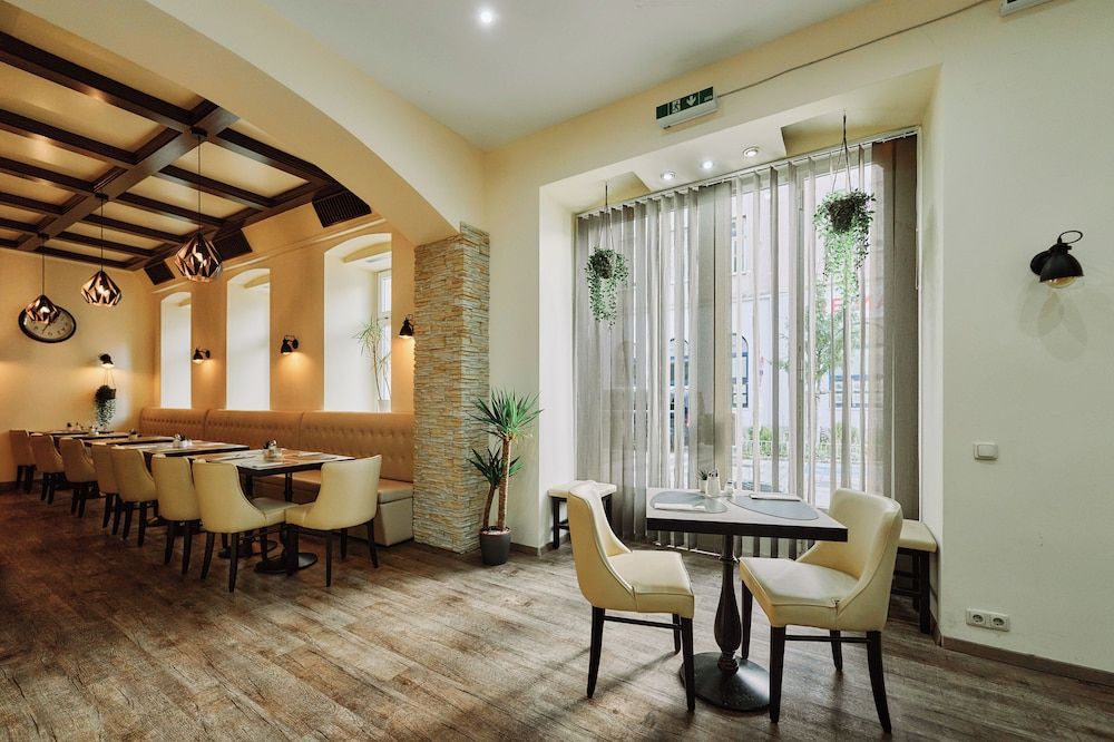 undefined Hotel Westbahn 10