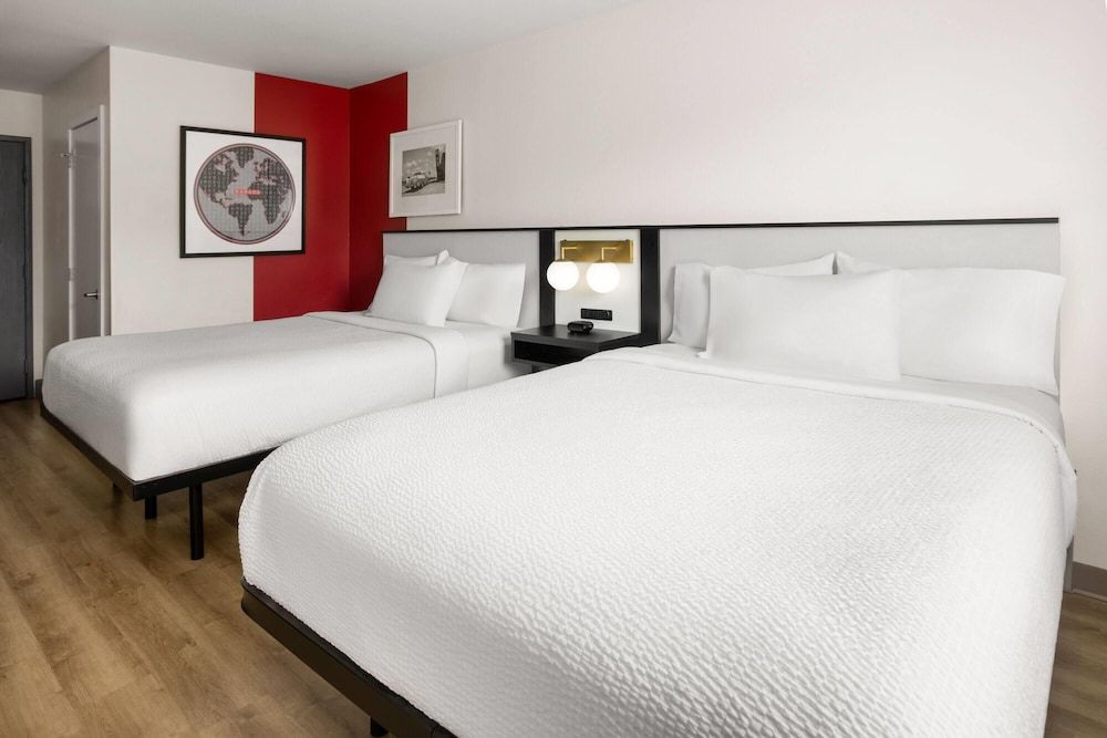 Room, 2 Queen Beds, Non Smoking
