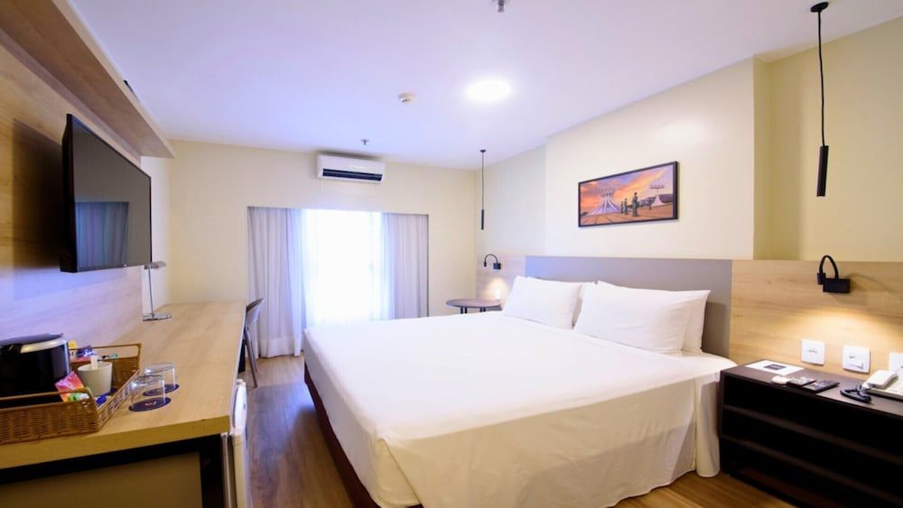 Deluxe Room, 1 Queen Bed