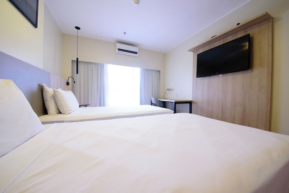 Deluxe Room, 2 Twin Beds, Non Smoking
