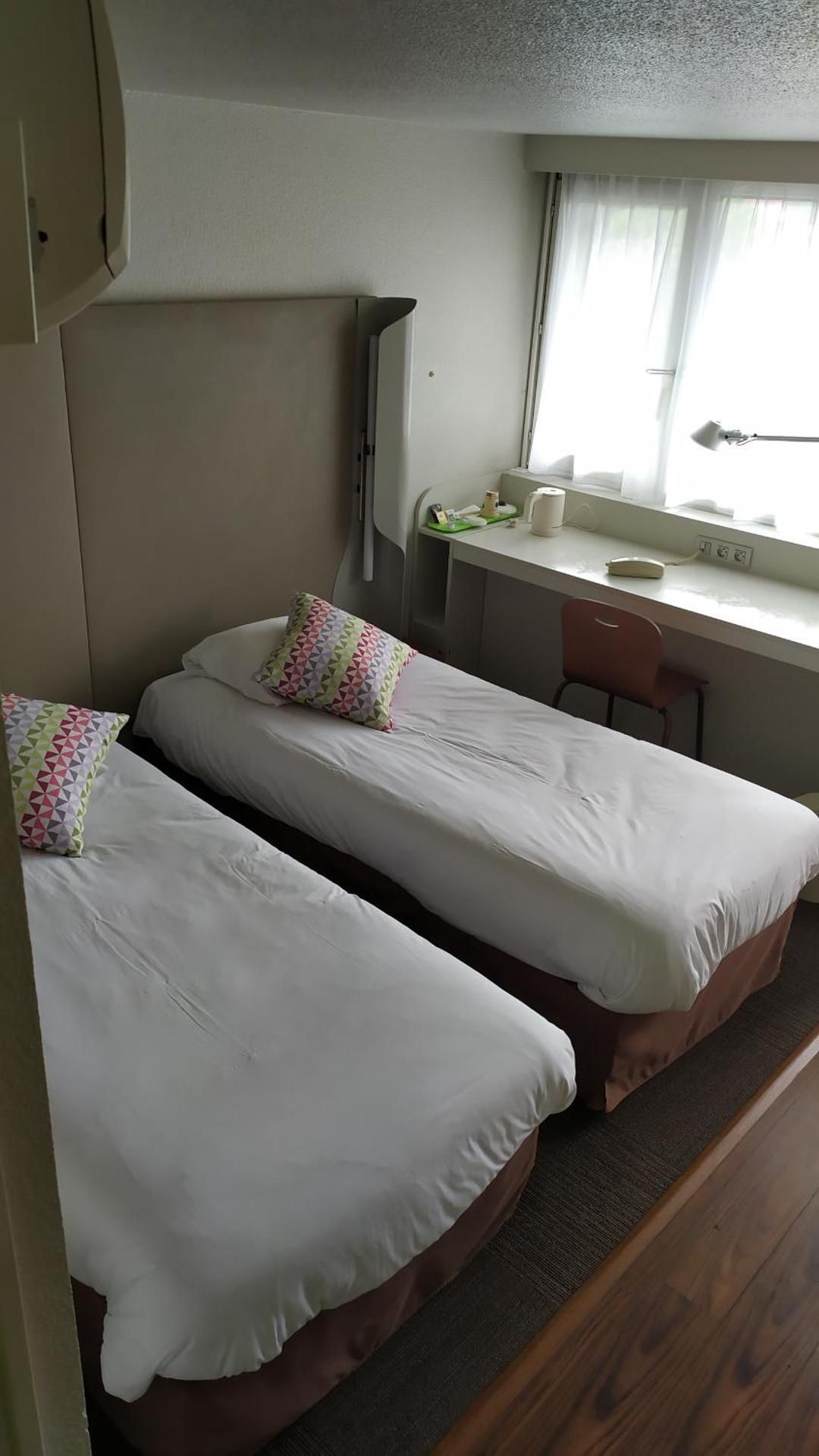 Standard Double Room with One Single Bed - Up to Ten Years