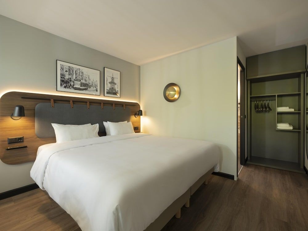 Hotel Campanile Amsterdam Zuidoost Superior Room, 1 King Bed 4