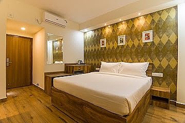 Kensington Suites Classic Room 9