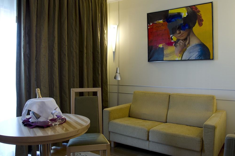 VIP Executive Entrecampos Hotel & Conference Standard Double or Twin Room 13