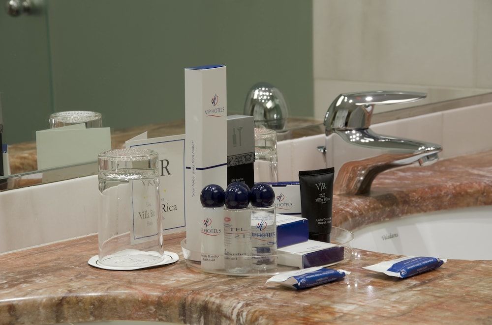 VIP Executive Entrecampos Hotel & Conference Standard Double or Twin Room 12