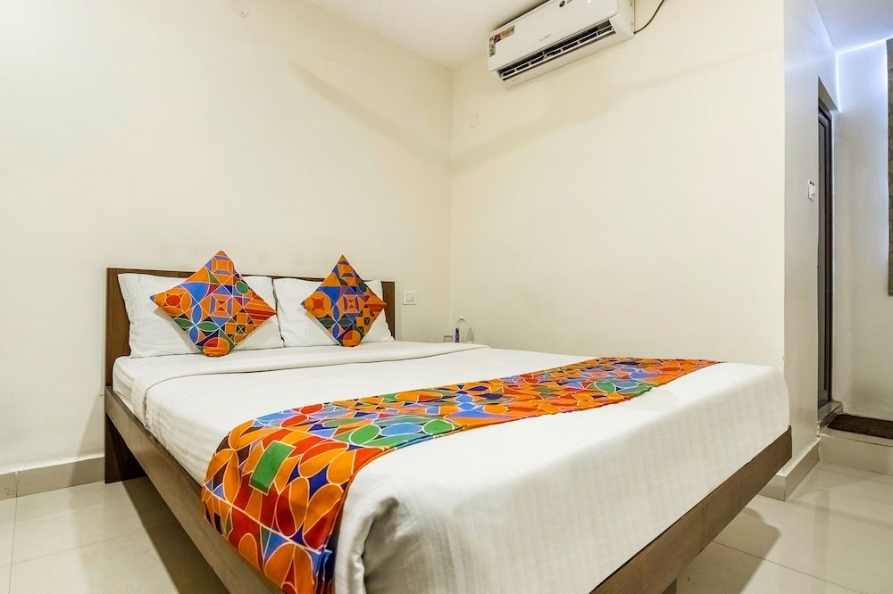  FabHotel VJR HSR Deluxe Room 7