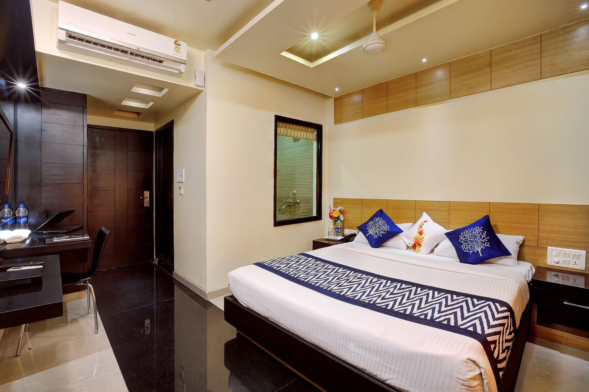 Deluxe AC Room