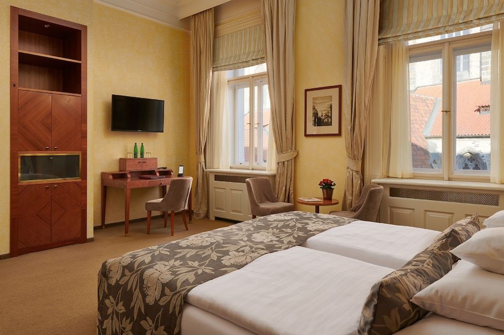 Ventana Hotel Prague Superior Double Room 2