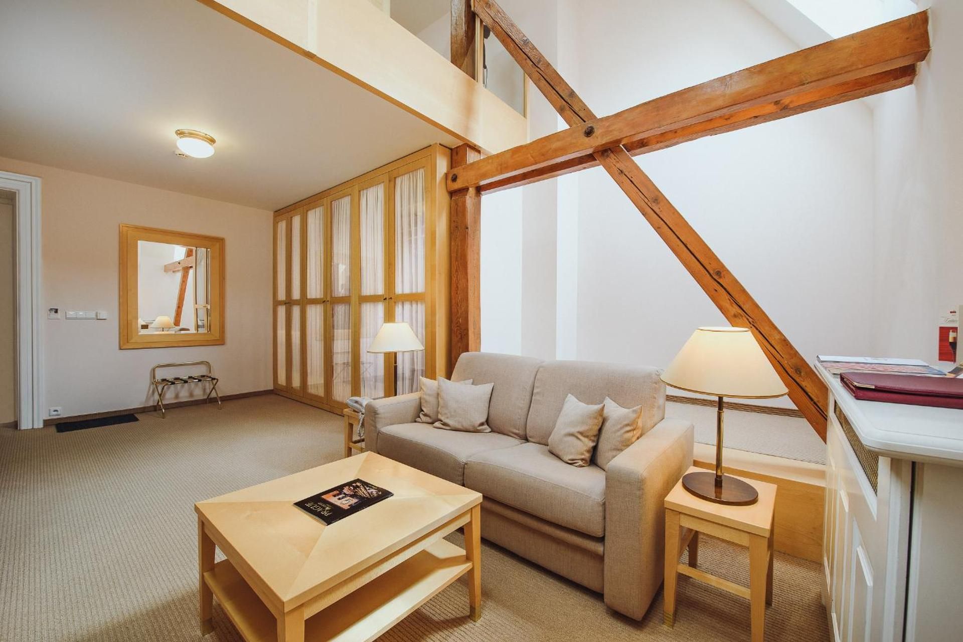 Ventana Hotel Prague Deluxe Double Room 3