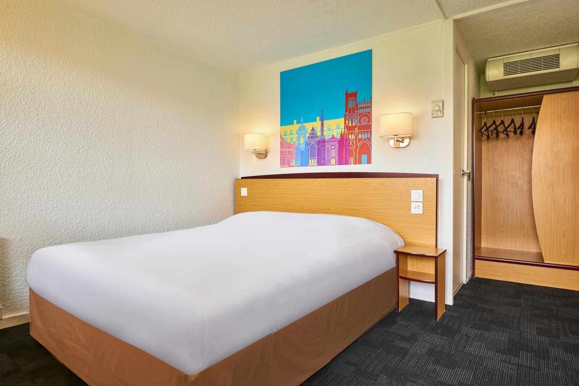 1 Double Bed