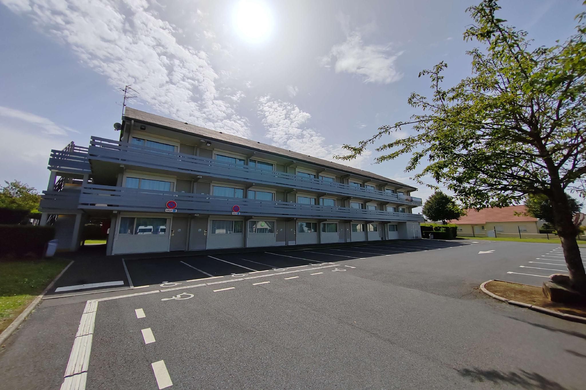 Campanile Caen Est Mondeville Hotel