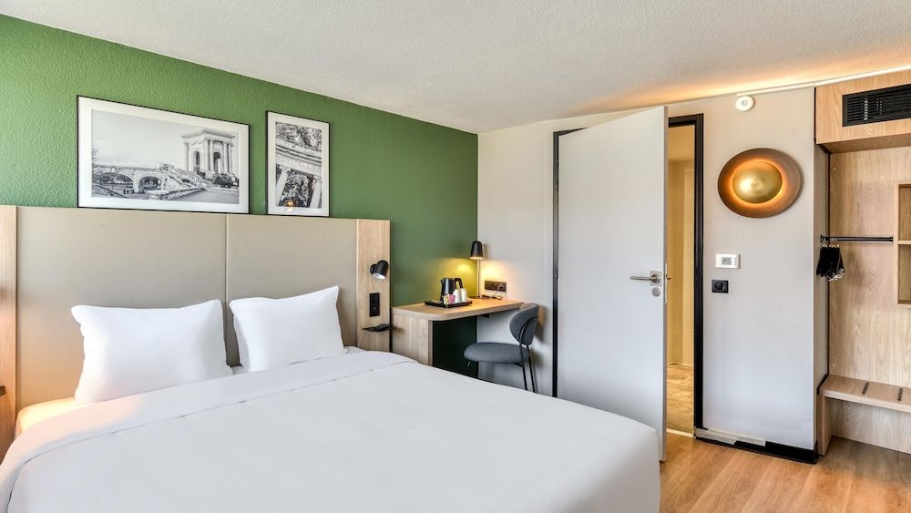 Campanile NATURE - Montpellier Sud Standard Room, 1 Queen Bed 3