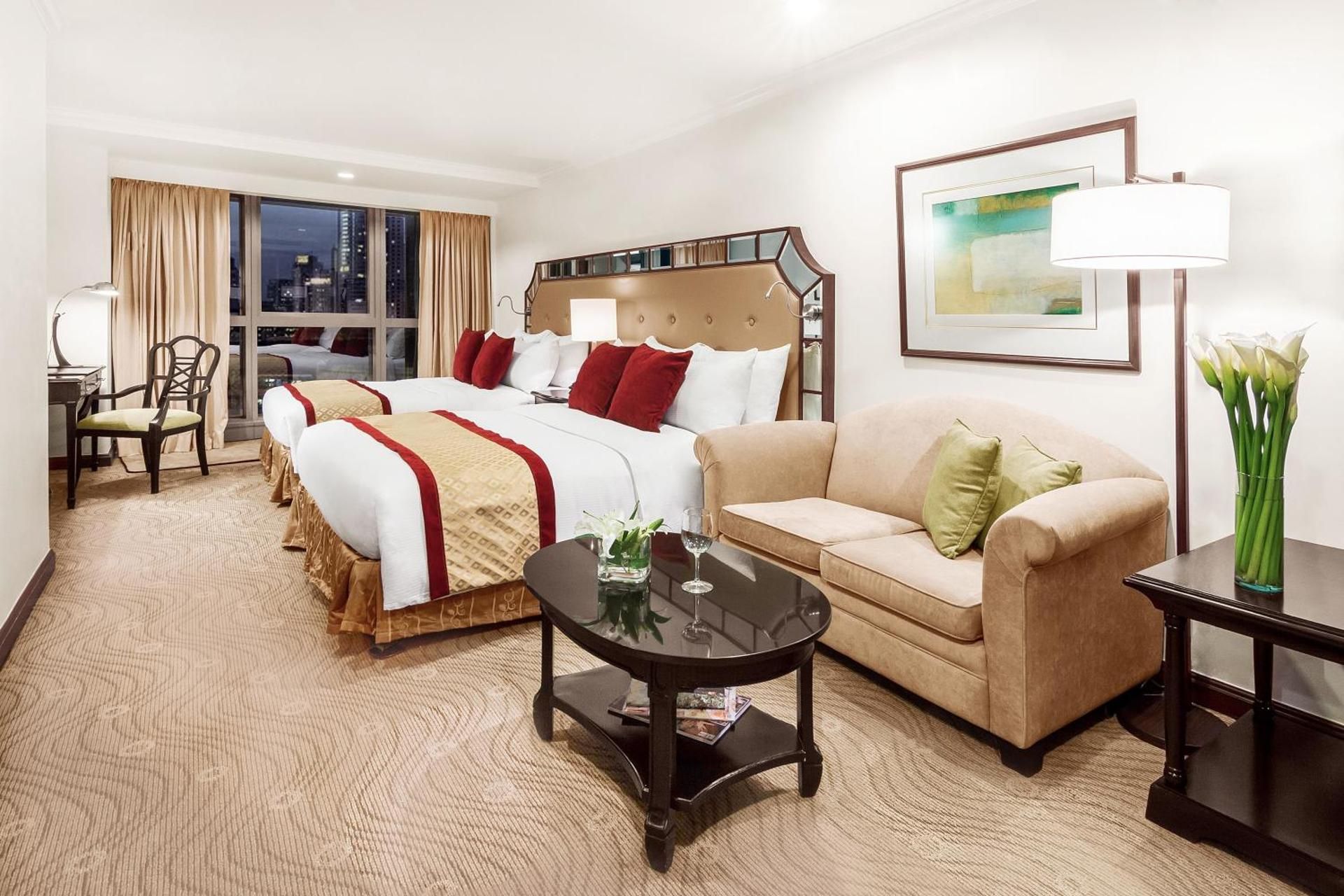 Discovery Suites Hotel Premier Room 2