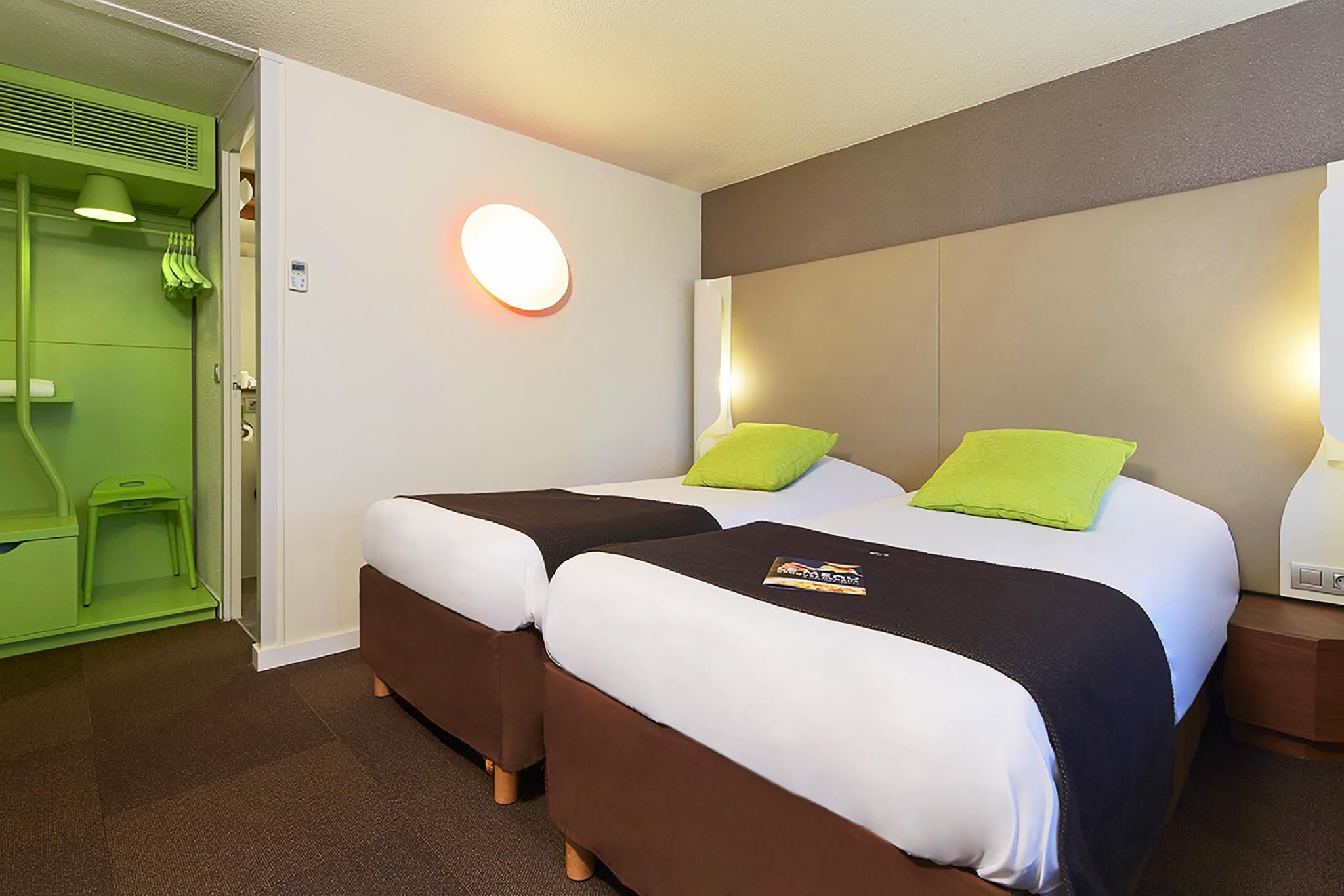 Twin Room Next Generation
