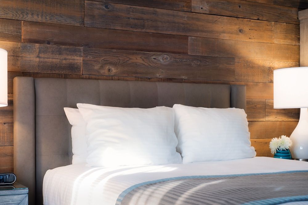 undefined Hotel Azure 7