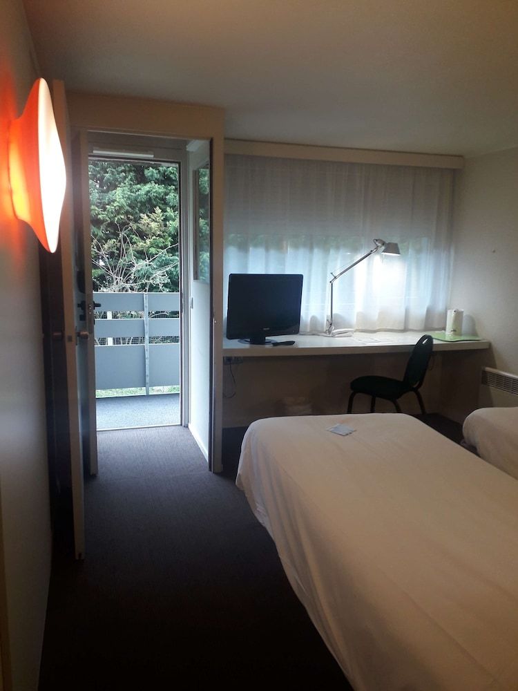 Campanile Lens Standard Room, 2 Twin Beds 8