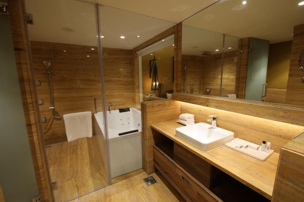 Suite Room