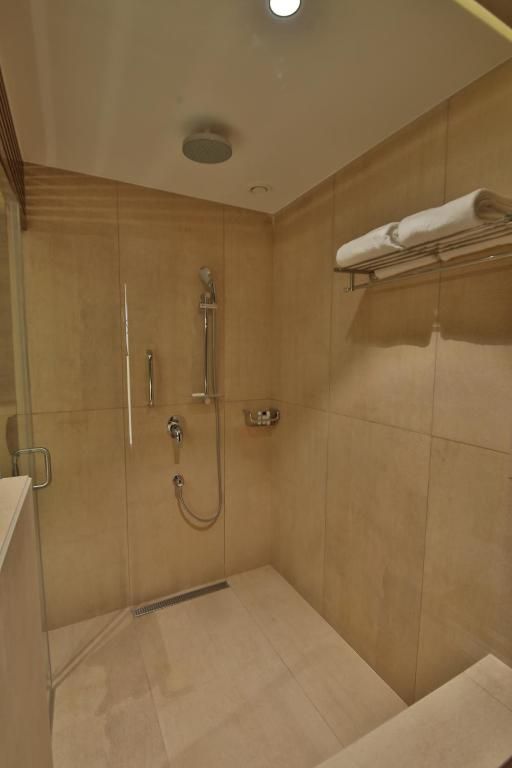 Suite Room