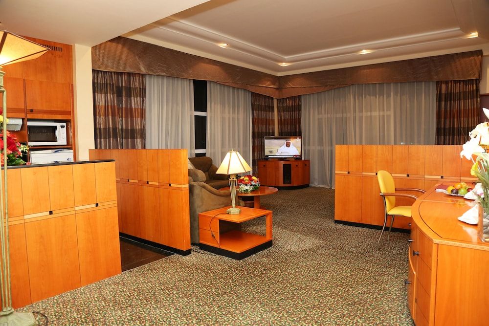 undefined Gulf Court Hotel 10