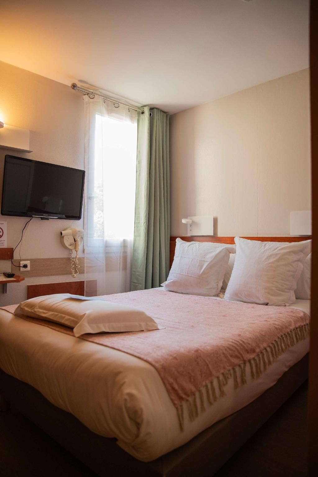 Standard Room - 1 Single Bed