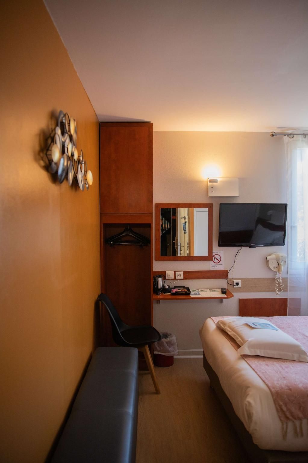 Standard Room - 1 Single Bed