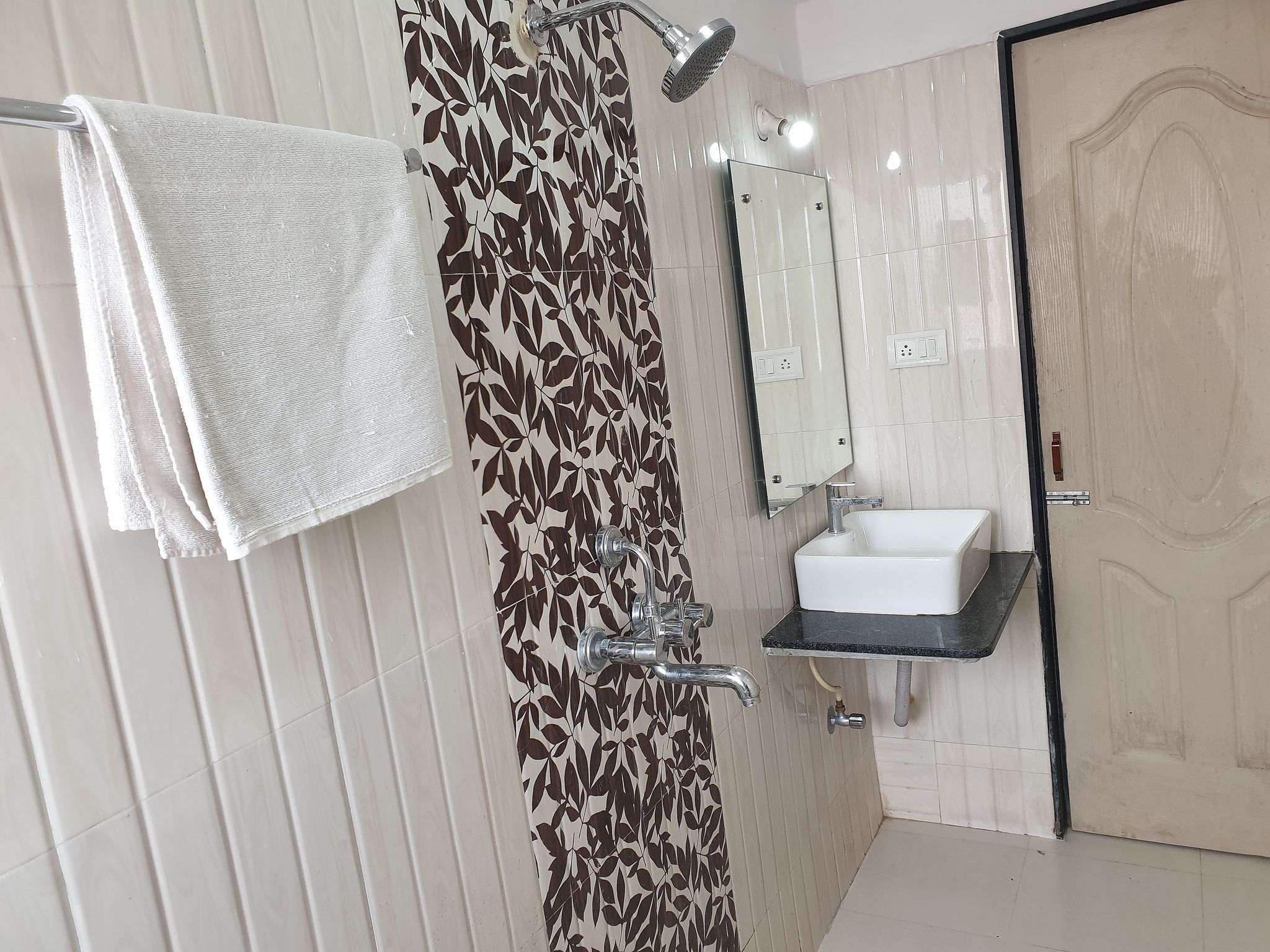 Double Bed Non Ac Room