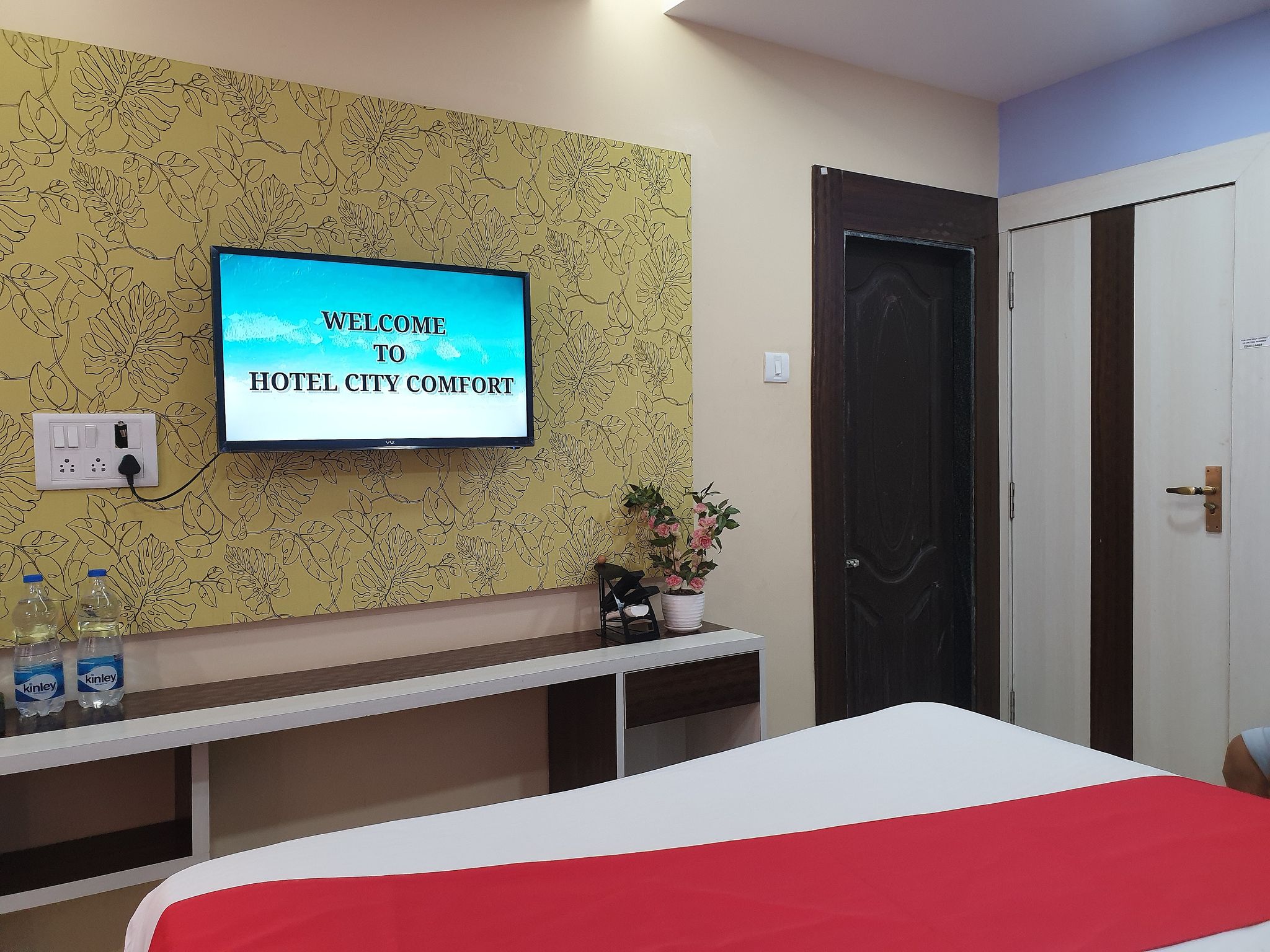 Hotel City Comfort Deluxe Double Bed AC Room 26