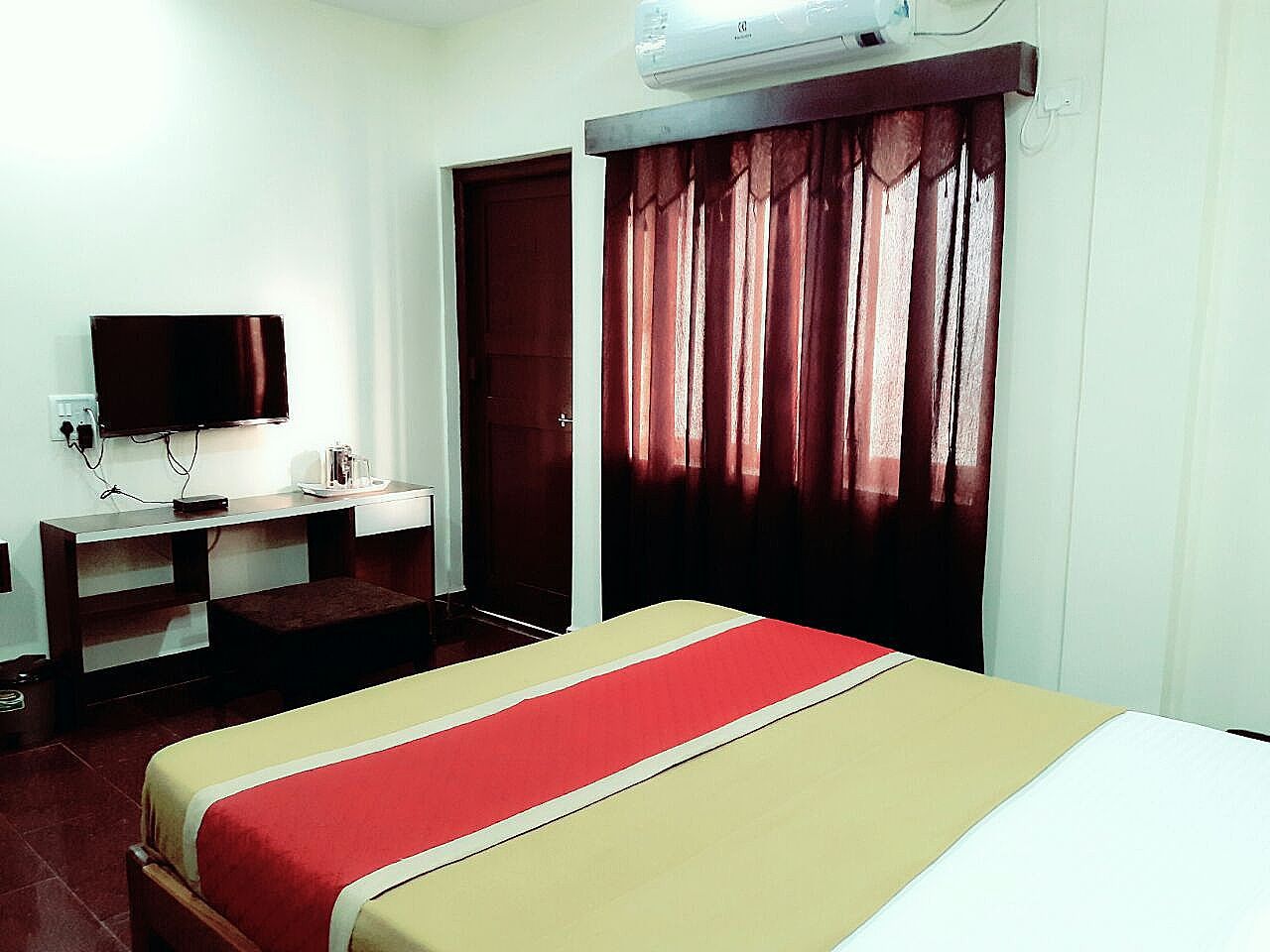 undefined Hotel City Comfort 9