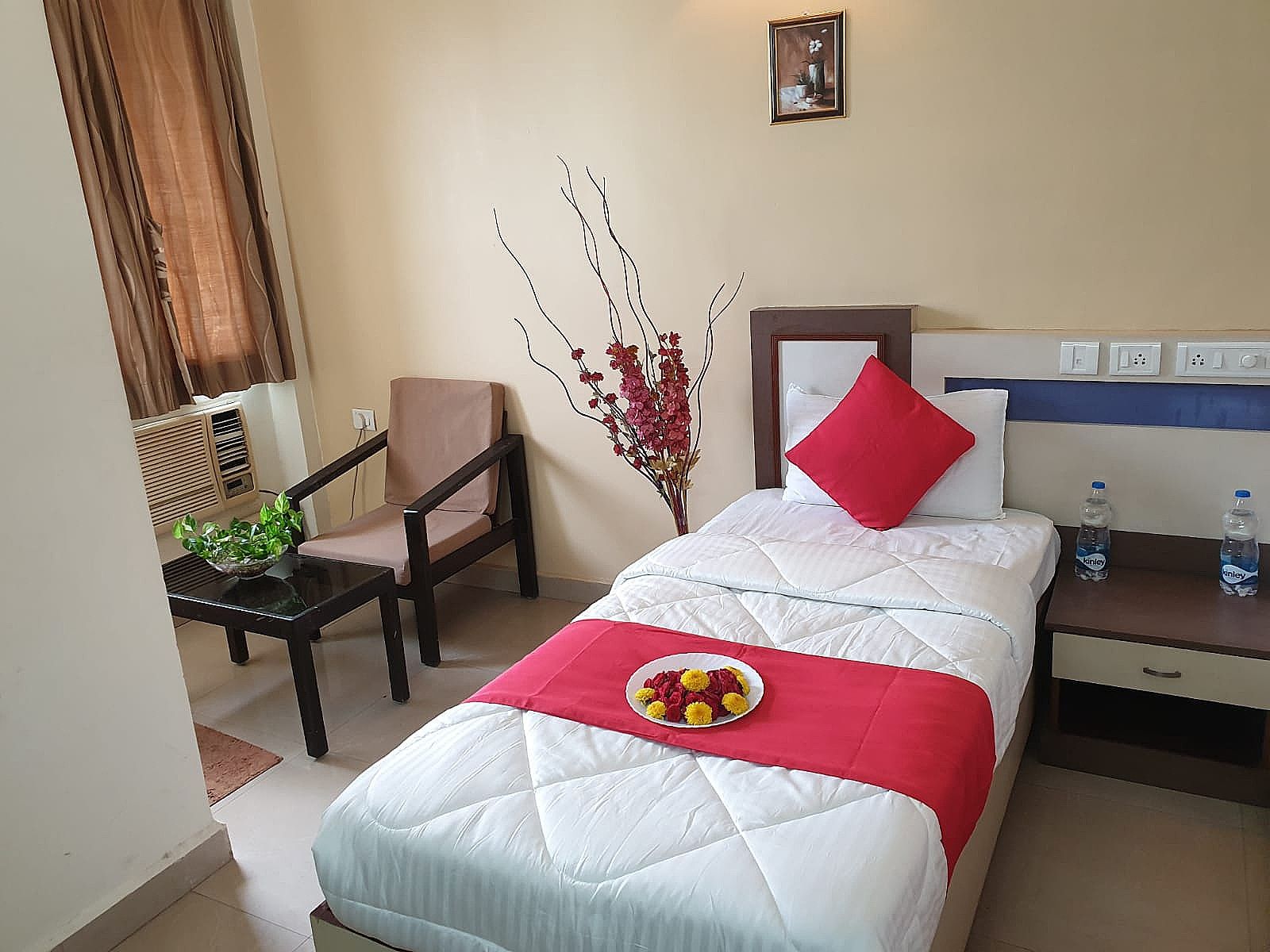 Hotel City Comfort Deluxe Double Bed AC Room 13