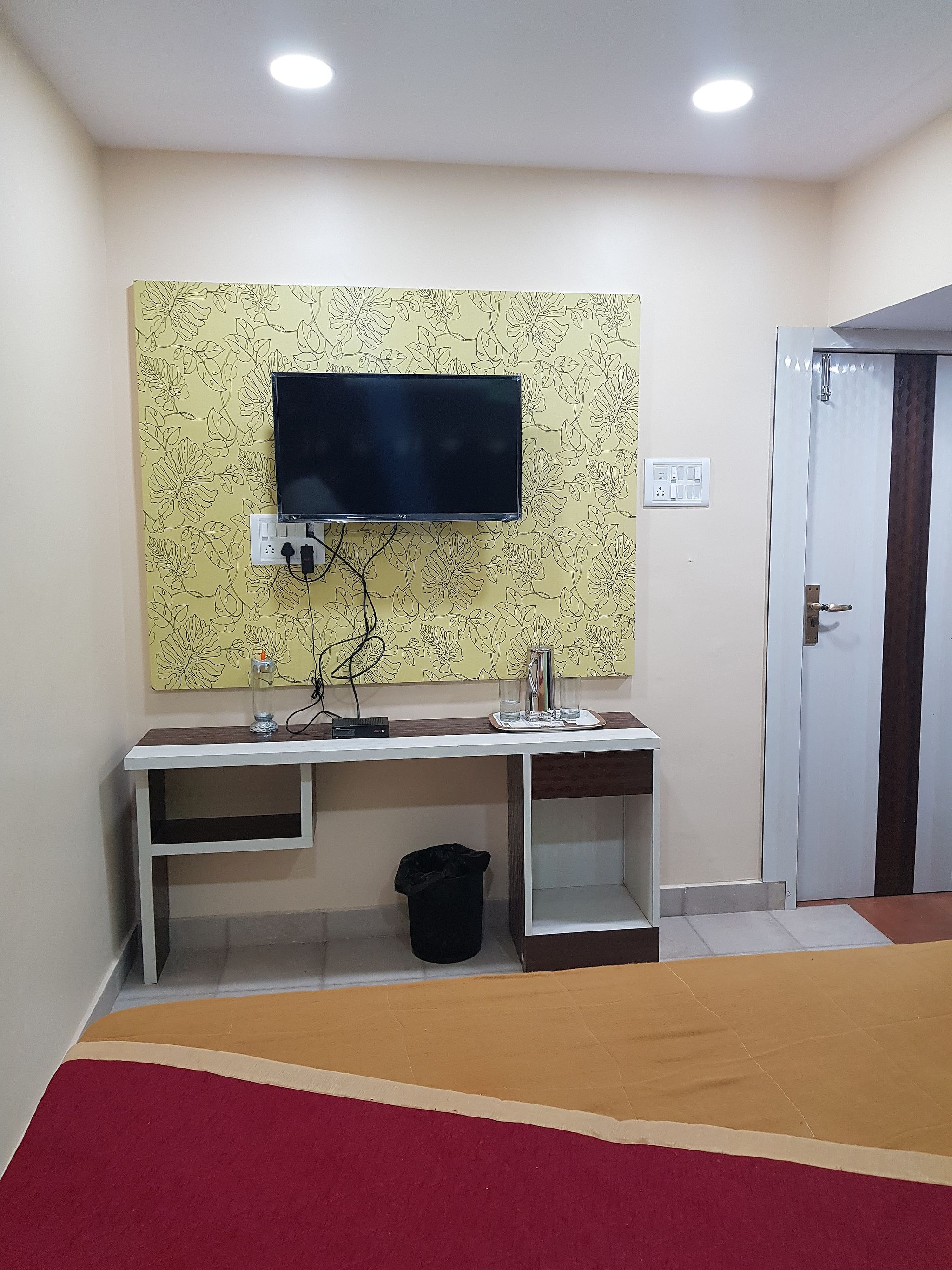 Hotel City Comfort Deluxe Double Bed AC Room 25
