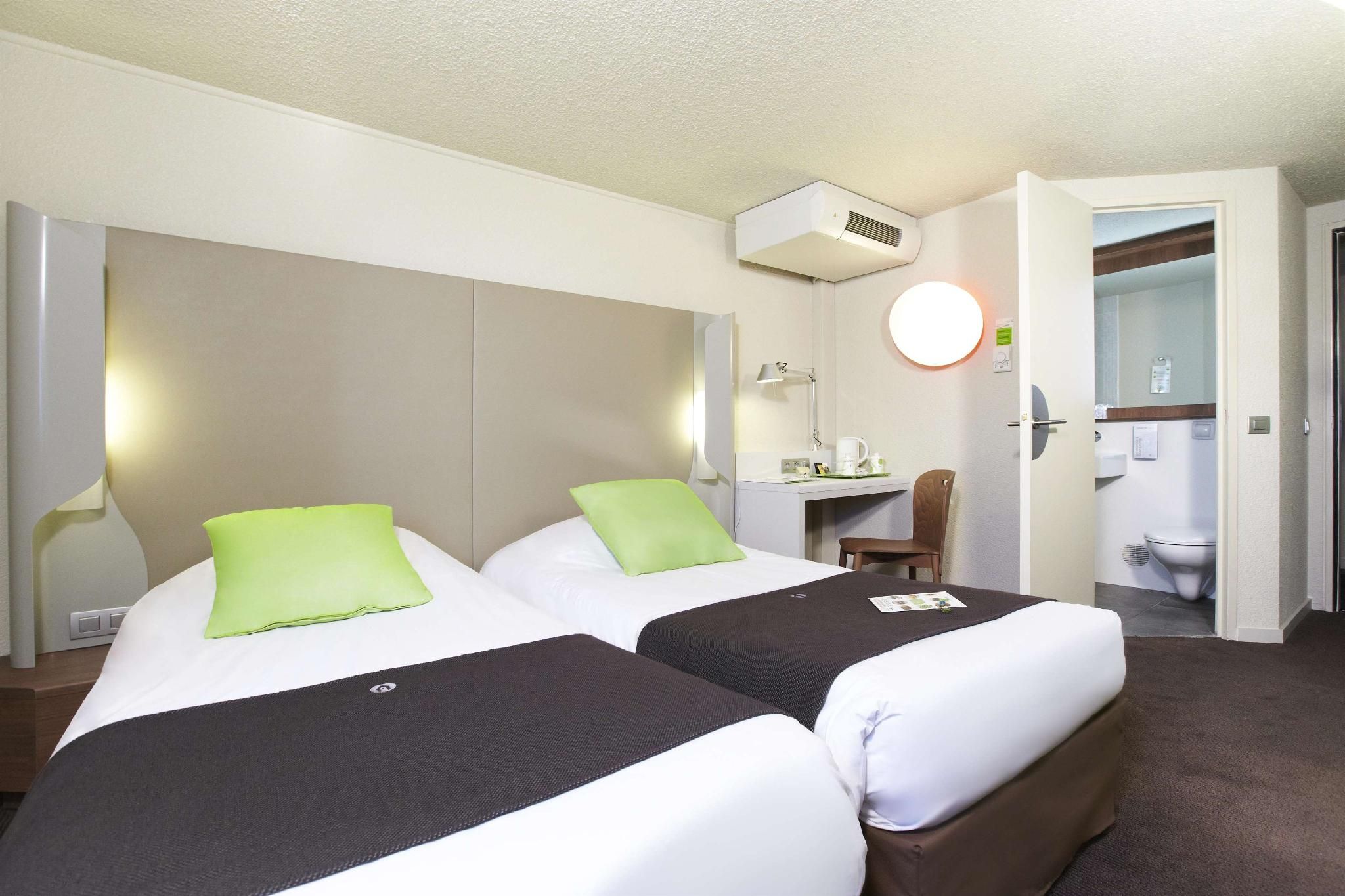 1 Double Bed