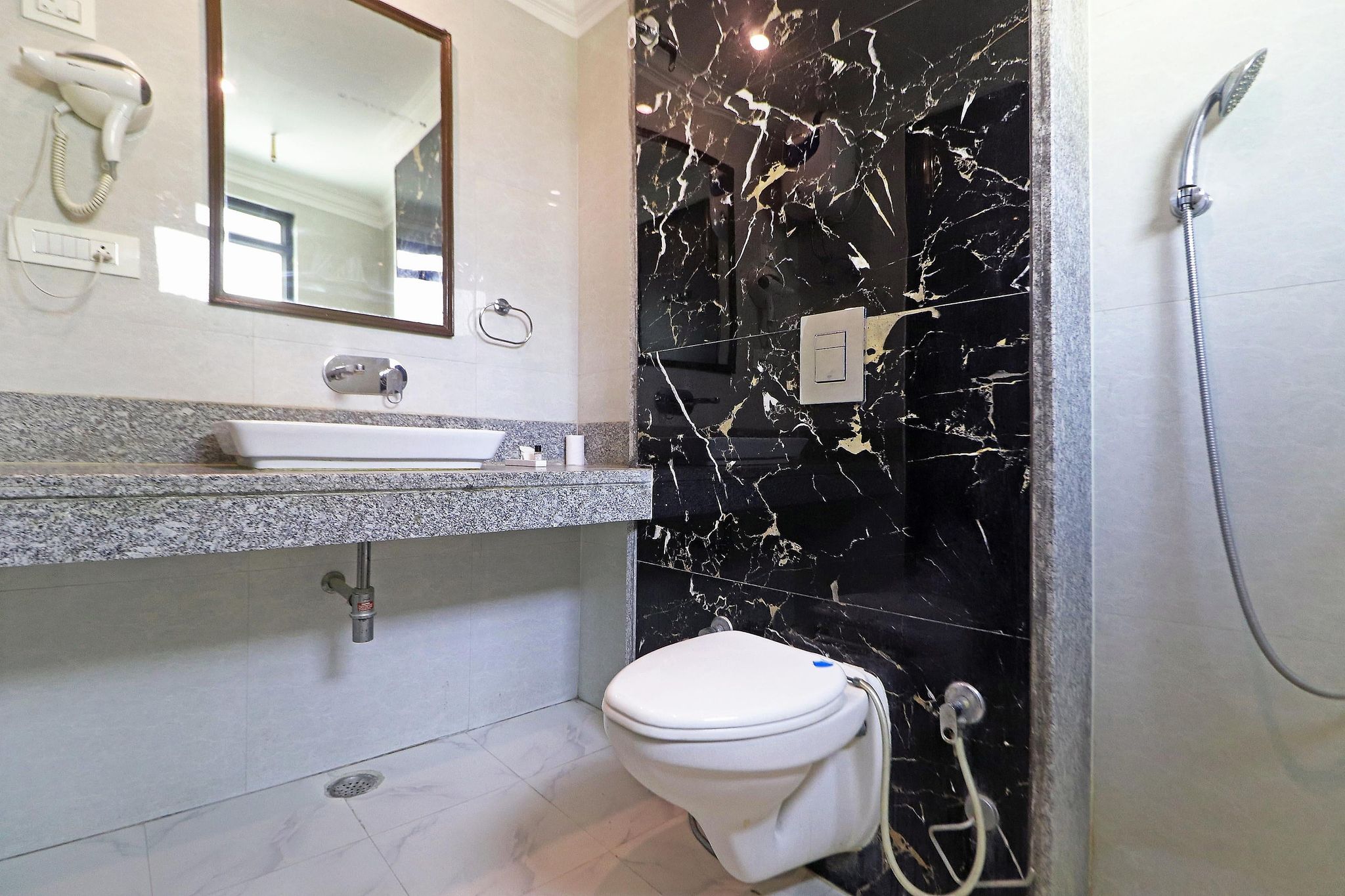 Hotel Almora Delhi Airport Deluxe Room Including Airport Drop 21