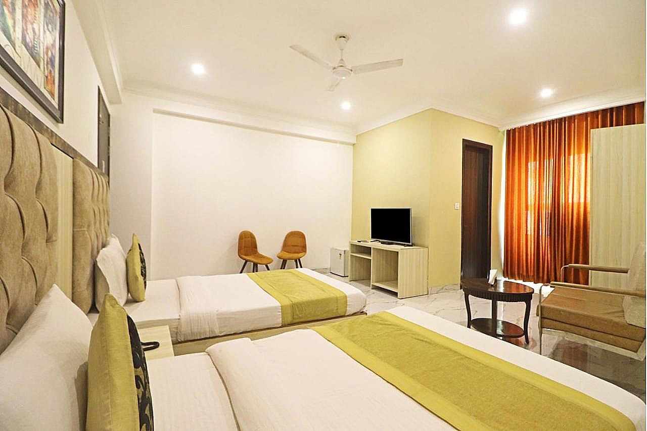 Premium Double Room With King Size Bed With Airport Drop