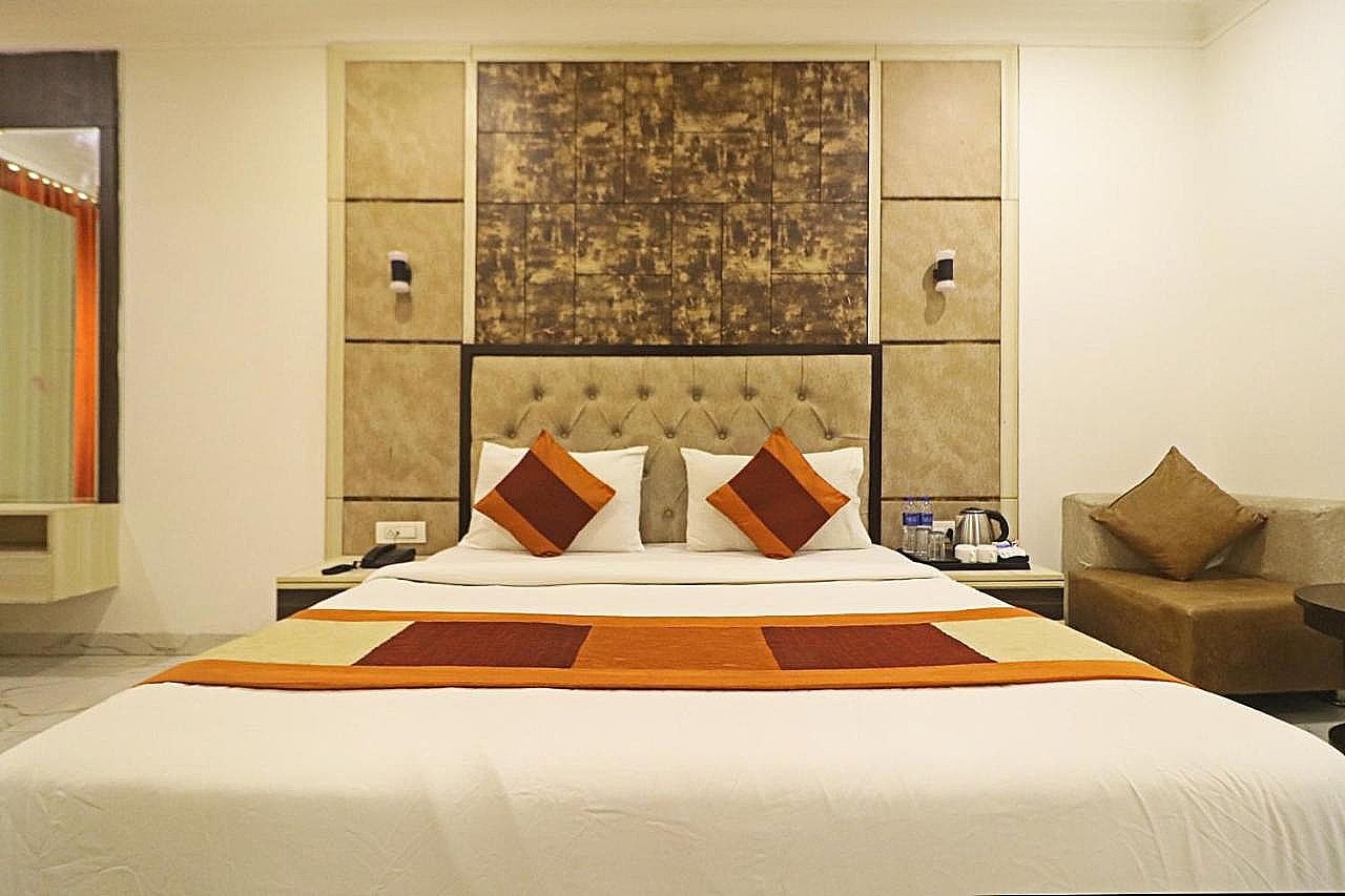Hotel Almora Delhi Airport Deluxe Room Including Airport Drop 18
