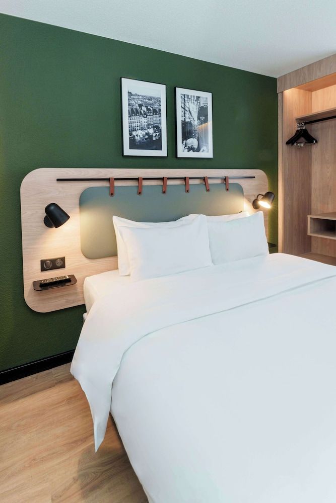 Superior Room, 1 King Bed