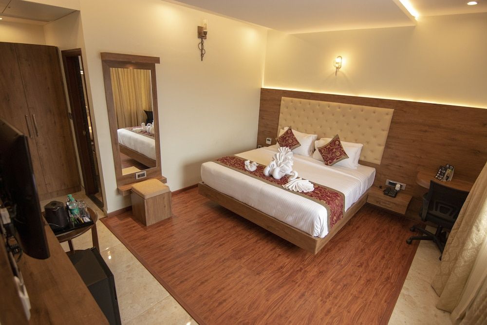 undefined Royal Lotus View 5