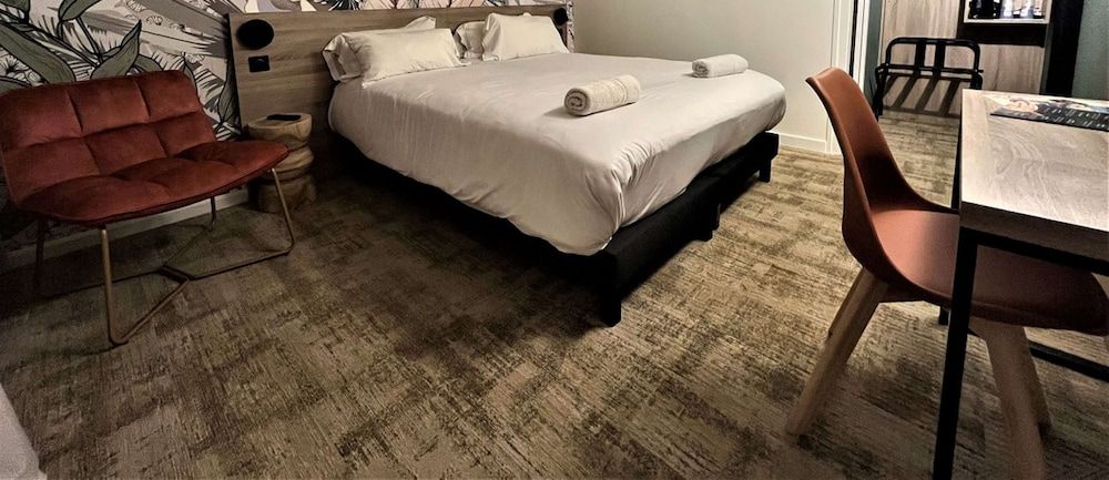 Kyriad Marseille - Vitrolles Aéroport Standard Room, 1 Double Bed 3