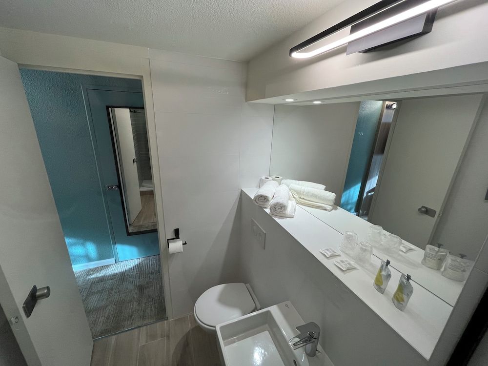 Kyriad Marseille - Vitrolles Aéroport Superior Room, 1 Double Bed 14