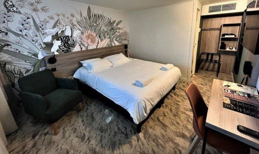 Kyriad Marseille - Vitrolles Aéroport Superior Room, 1 Double Bed 5