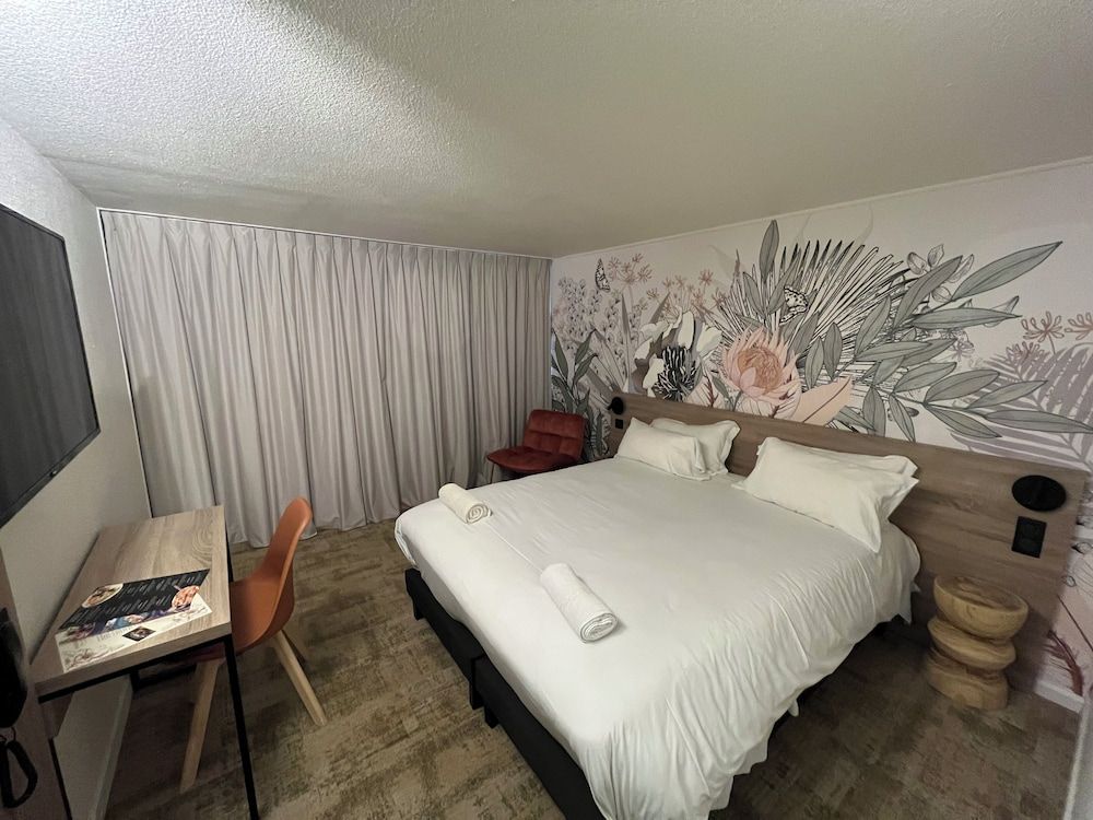 Kyriad Marseille - Vitrolles Aéroport Superior Room, 1 Double Bed 6