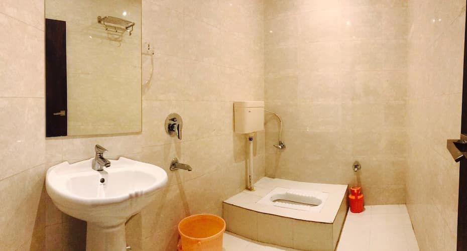 undefined Hotel AL Towheed 3