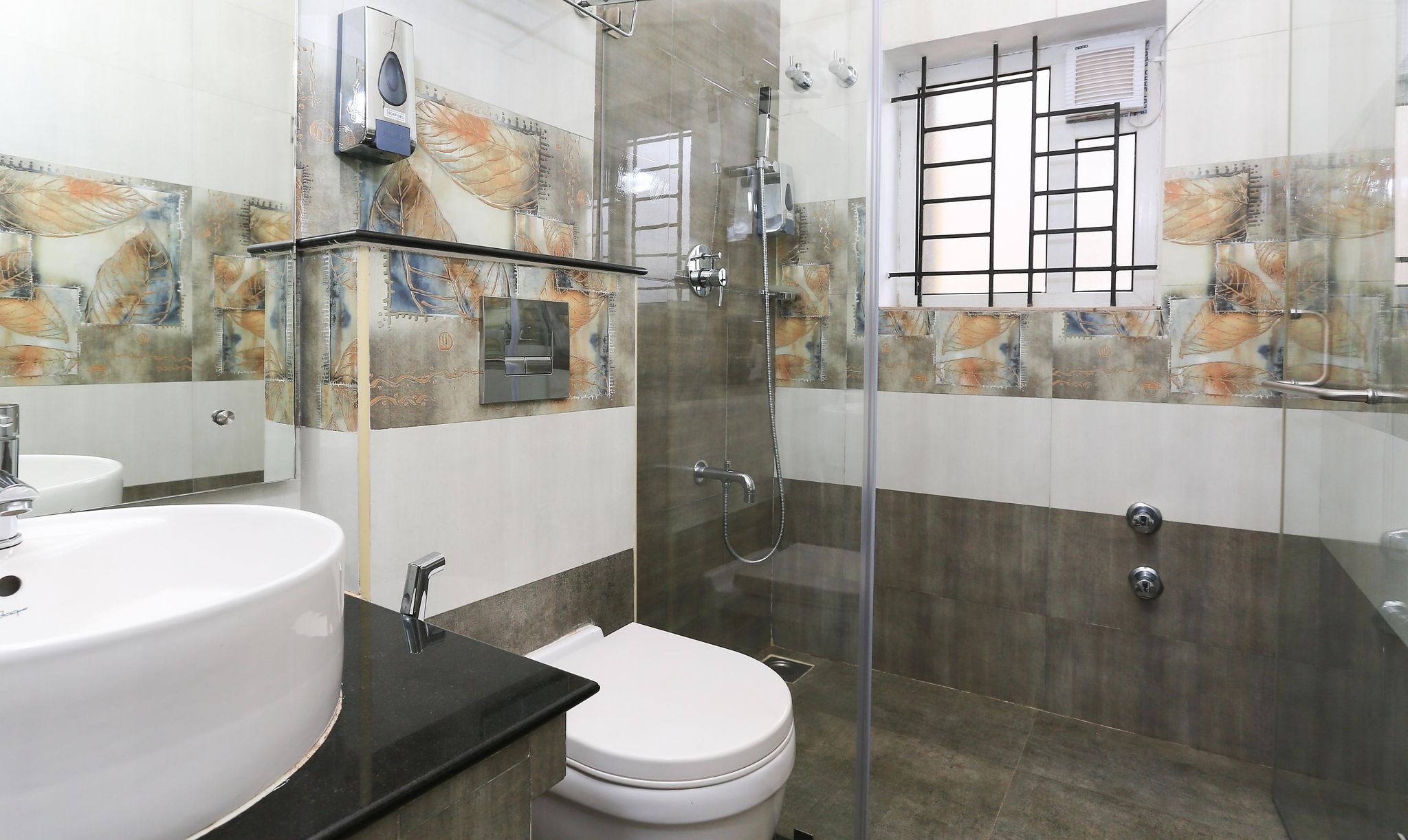 Treebo Light House, 900 Mtrs From Botanical Garden Standard Double Room 4