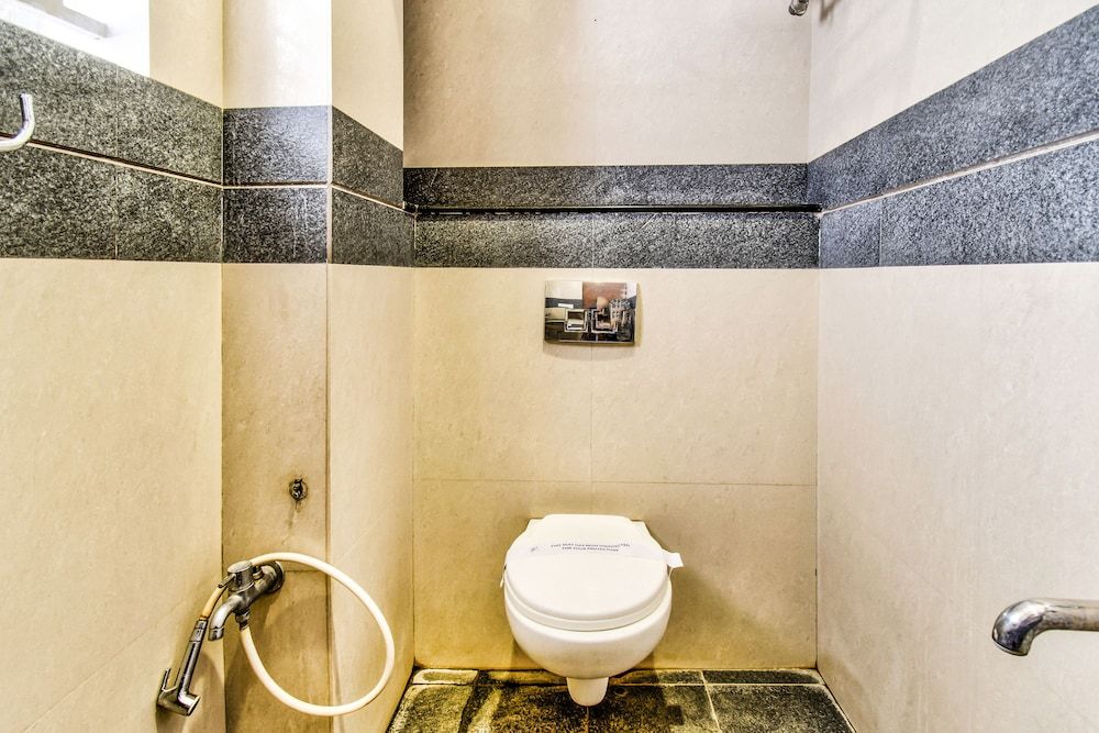 undefined FabHotel Kings L Grand 9